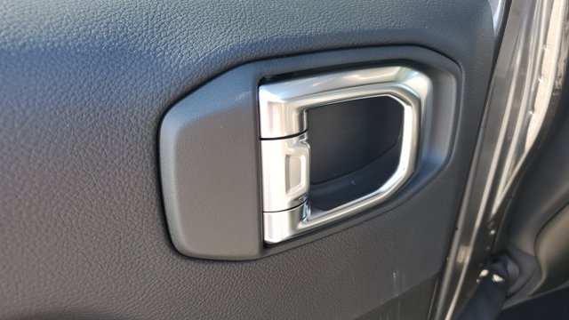 2025 Jeep Gladiator High Tide